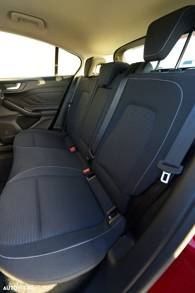 Ford Focus 1.5 EcoBlue Titanium - 28