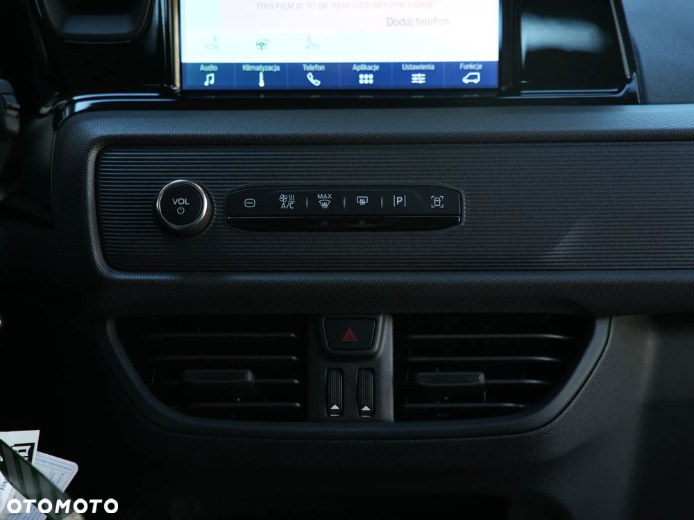 Ford Tourneo Courier - 24