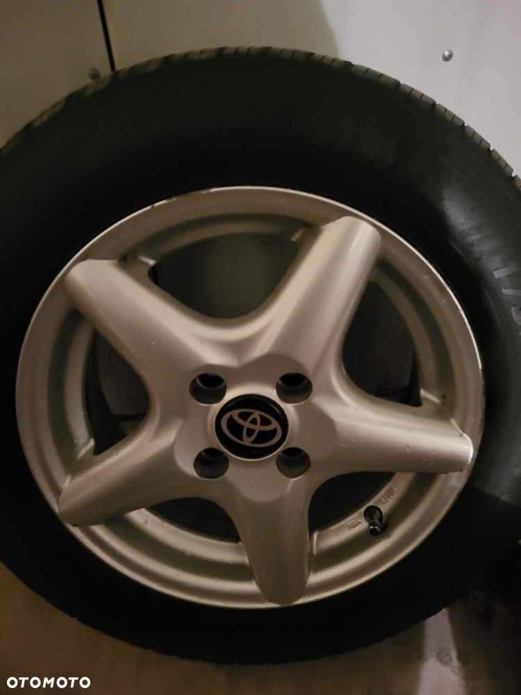 Toyota Yaris 1.0 Blue - 4