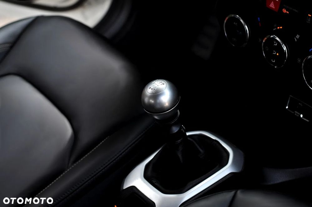 Jeep Renegade 1.4 MultiAir Limited FWD S&S - 33