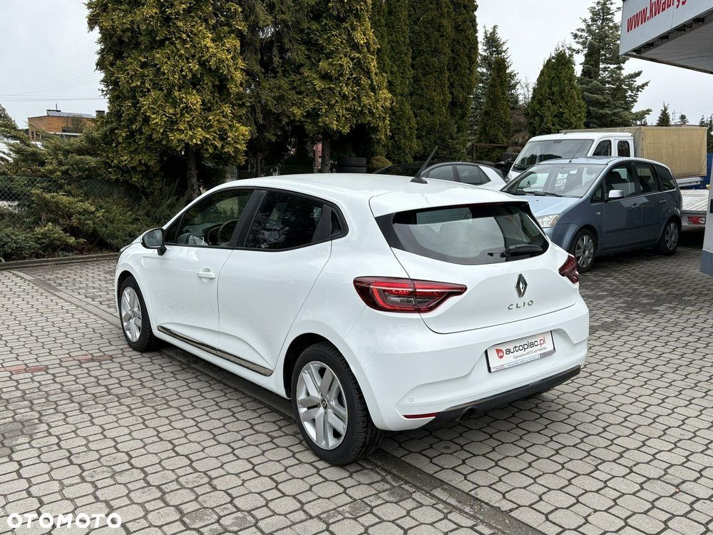 Renault Clio - 7