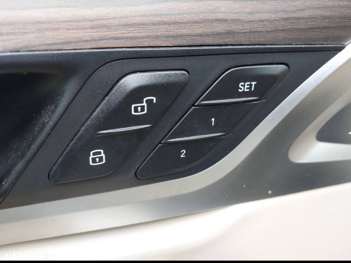 BMW X3 xDrive20d AT Luxury Line - 8