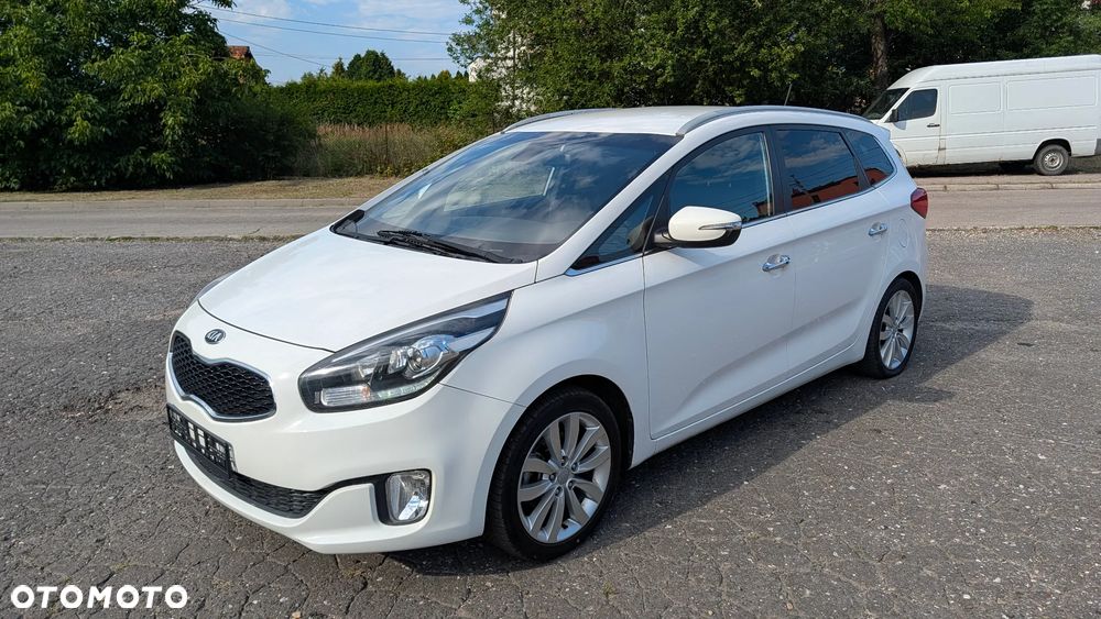 Kia Carens 1.7 CRDi 115 Dream Team Edition - 1