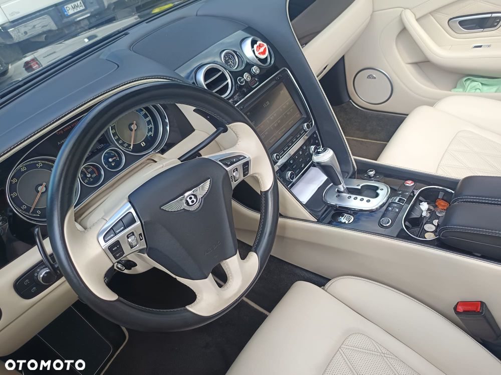 Bentley Continental GT - 12