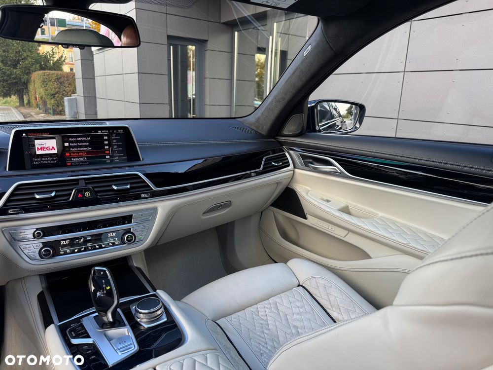 BMW Seria 7 - 19