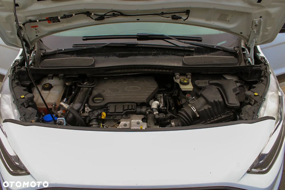 Ford Connect MAX - 39