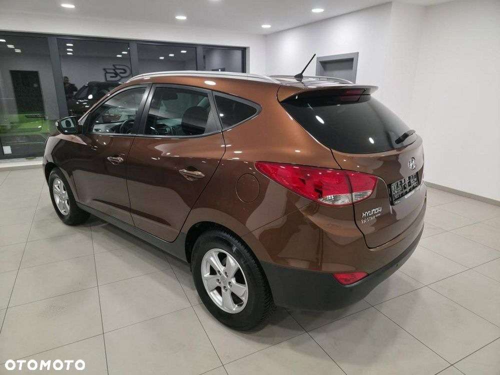 Hyundai ix35 1.6 2WD Fifa World Cup Edition - 6