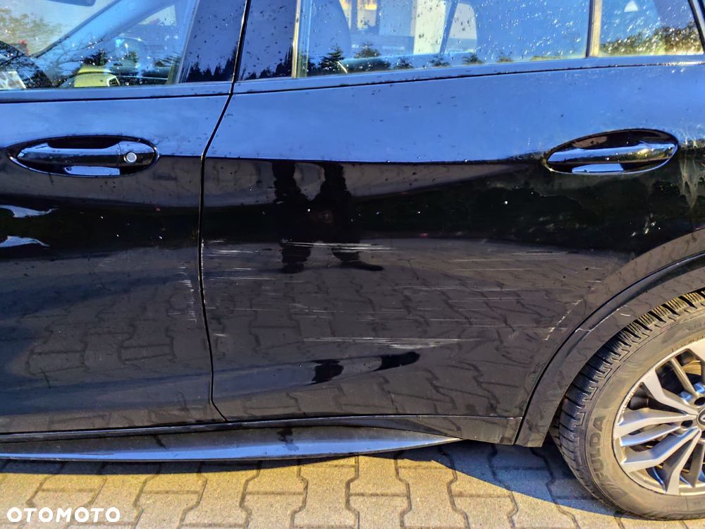 Infiniti Q30 1.5d DCT Premium City Black - 16