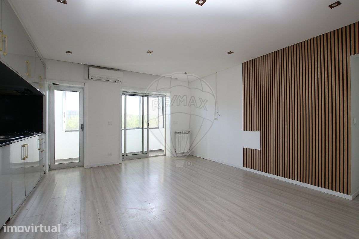 Apartamento T2 para arrendamento - Grande imagem: 2/10