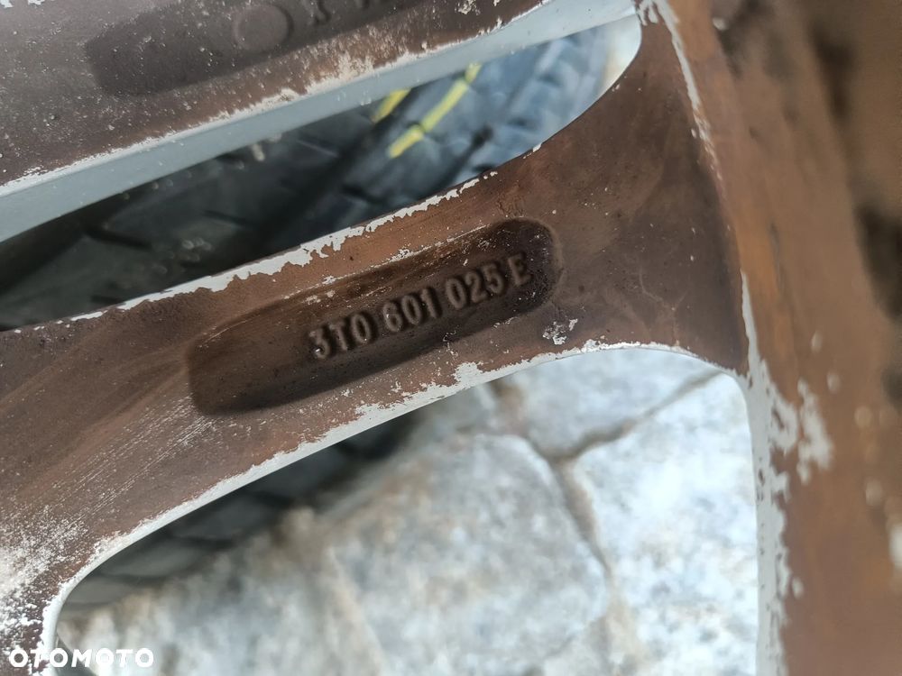 Felgi Aluminiowe 18 Skoda Superb 2 II 5x112 ET46 3T0601025E Koła Seat Audi VW 7,5J18H2 - 30