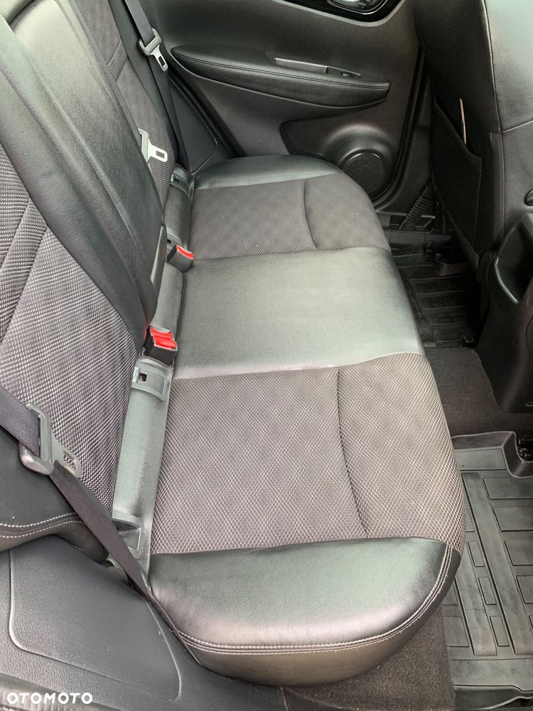Nissan Qashqai 1.6 dCi 4x4 Tekna - 8