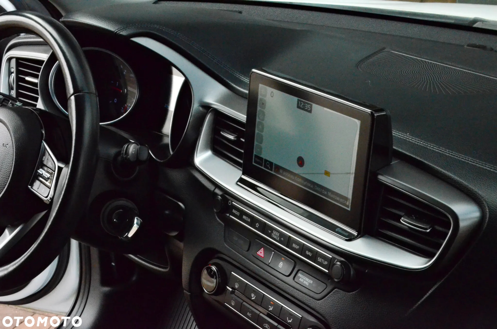 Kia Ceed - 28