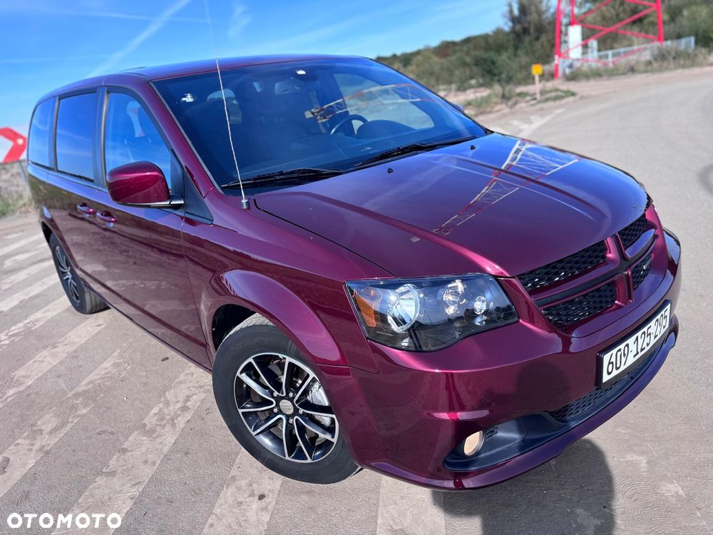 Dodge Grand Caravan 3.6 R/T - 1