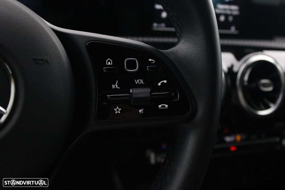 Mercedes-Benz A 160 — fotografia 11