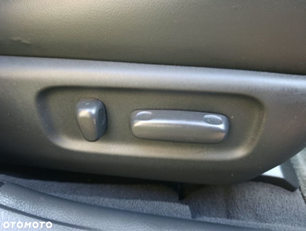 Toyota Avalon - 21