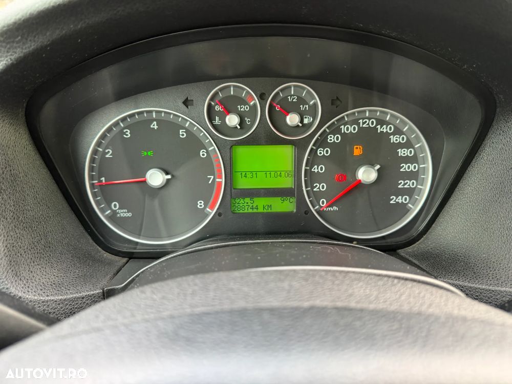 Ford Focus 1.8 Fun X - 22