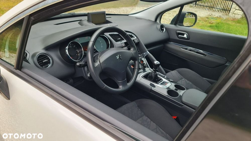 Peugeot 3008 155 THP Premium - 11