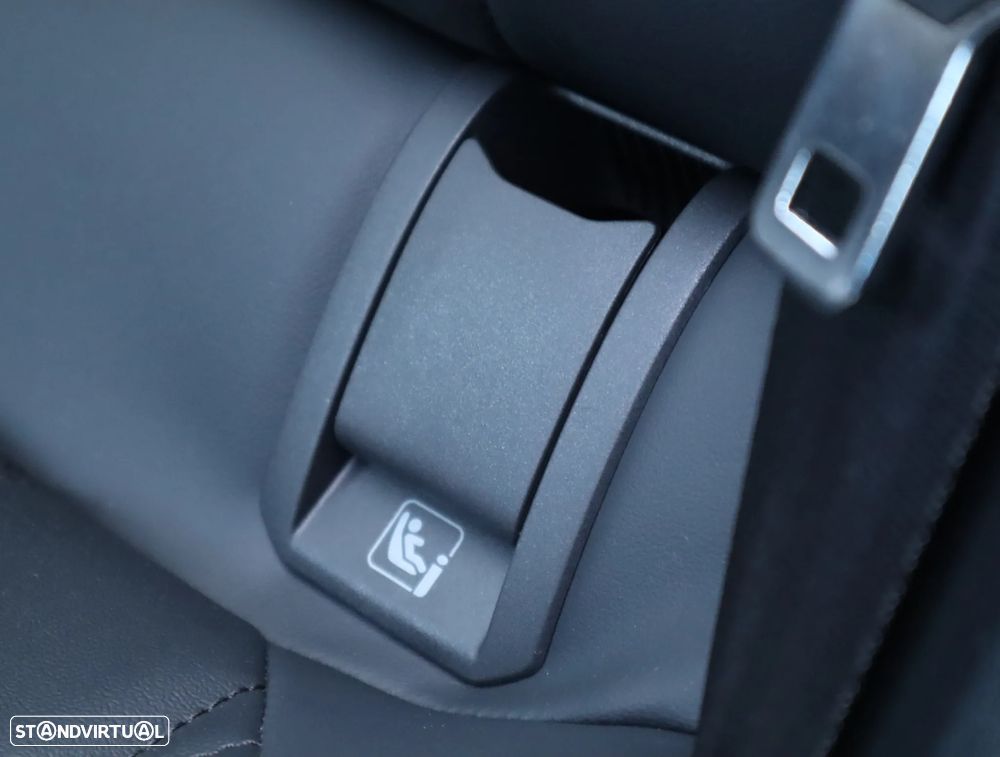 Ford Explorer 79 kWh Premium AWD - 28