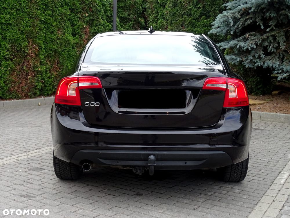 Volvo S60 D3 Geartronic RDesign - 6