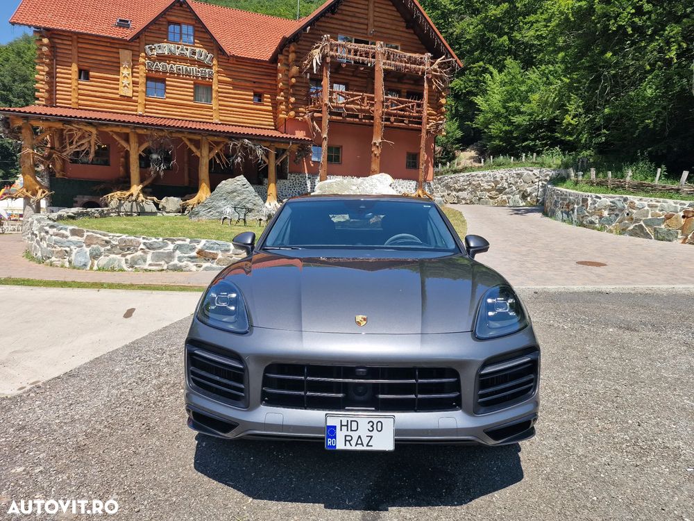 PORSCHE Cayenne 2020 — imagine 3