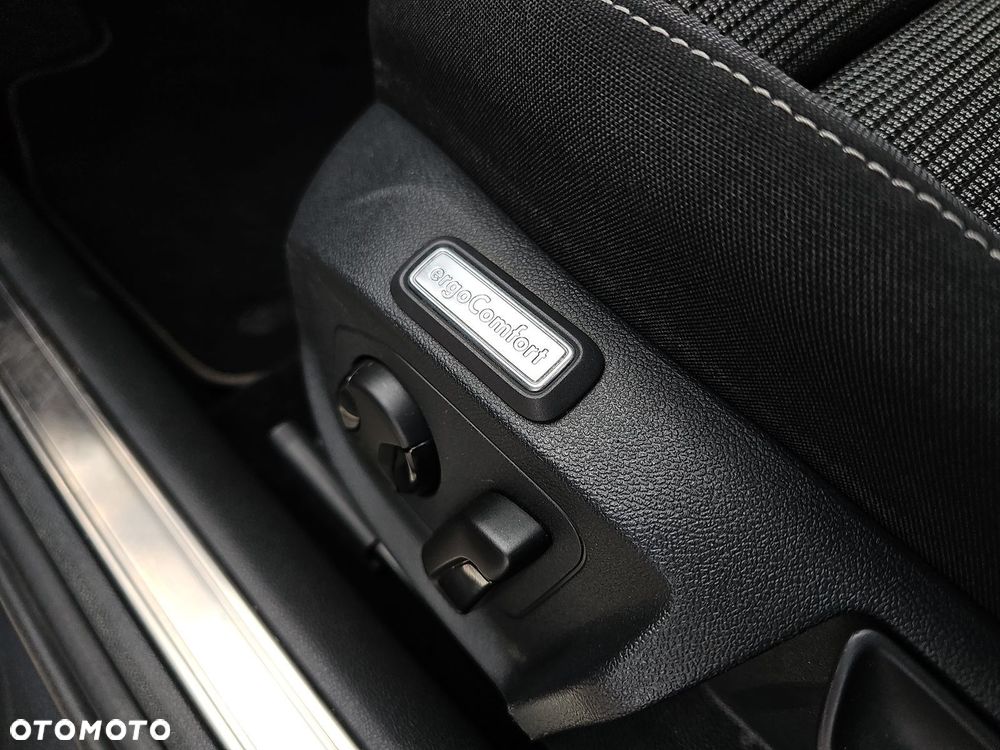 Volkswagen Arteon 2.0 TDI Essence DSG - 21