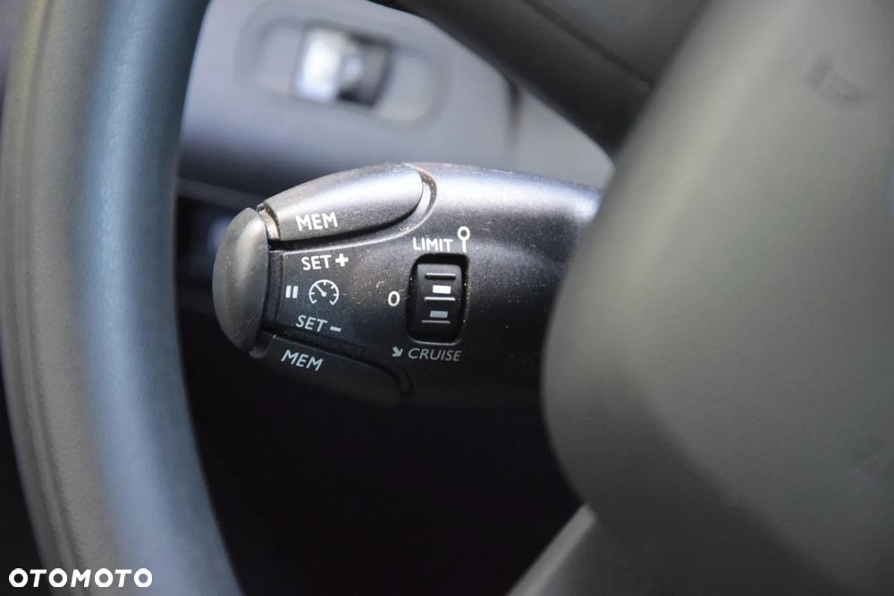 Toyota Proace City Verso 1.2 D-4T Business - 14