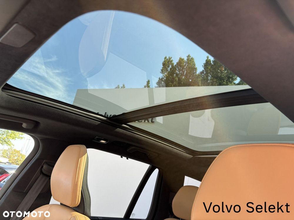 Volvo XC 90 - 22