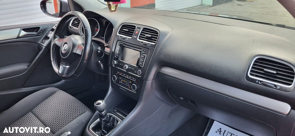 Volkswagen Golf - 16