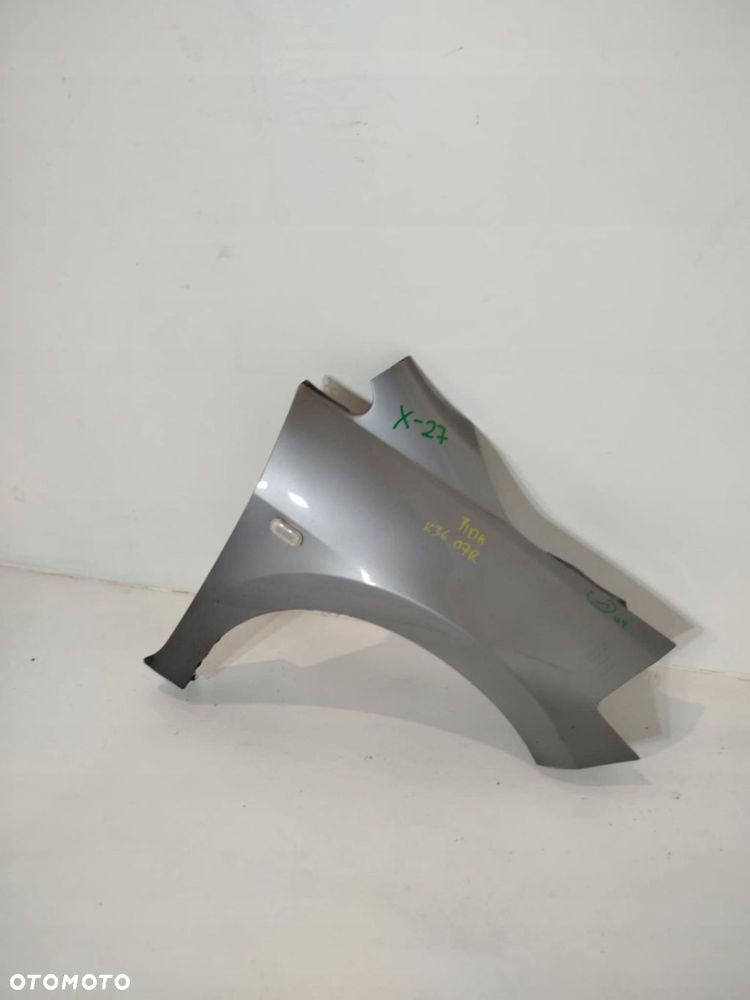 BŁOTNIK PRAWY PRZEDNI NISSAN TIIDA 04-12 - 1