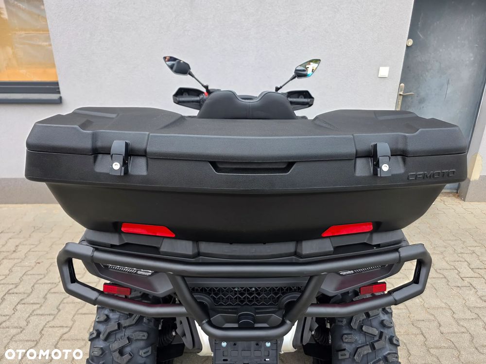 CFMoto CForce - 8