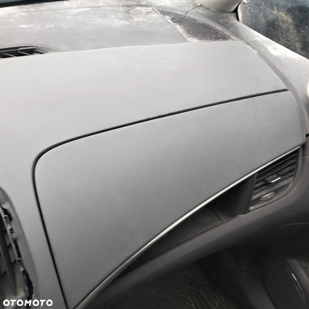 OPEL ZAFIRA C ORGINALNA DESKA Z PODUSZKAMI I DOPINACZMI - 3