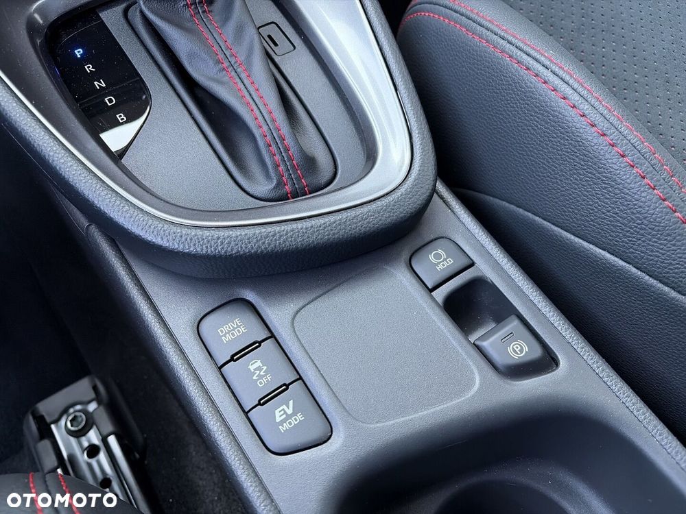 Toyota Yaris Cross Hybrid 1.5 GR Sport - 23