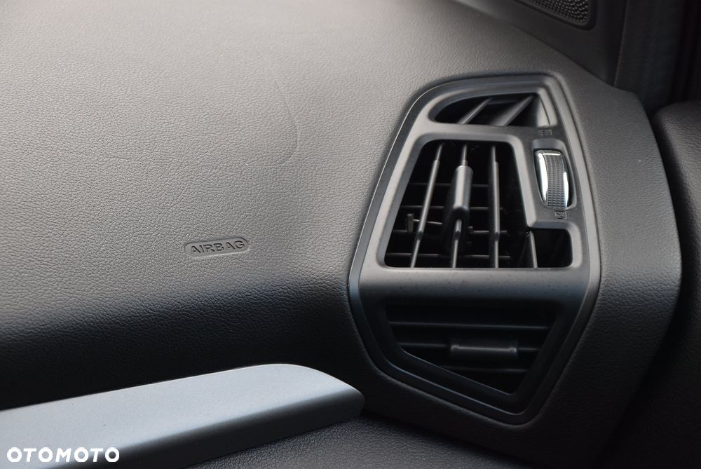 Ford Kuga - 21