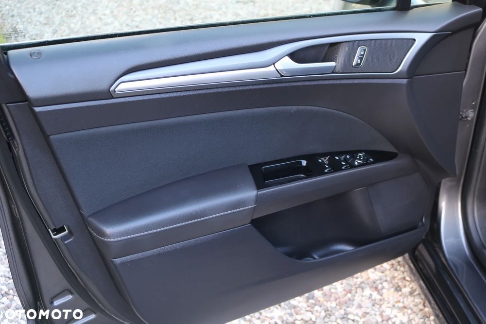 Ford Mondeo 2.0 TDCi Start-Stopp Titanium - 10