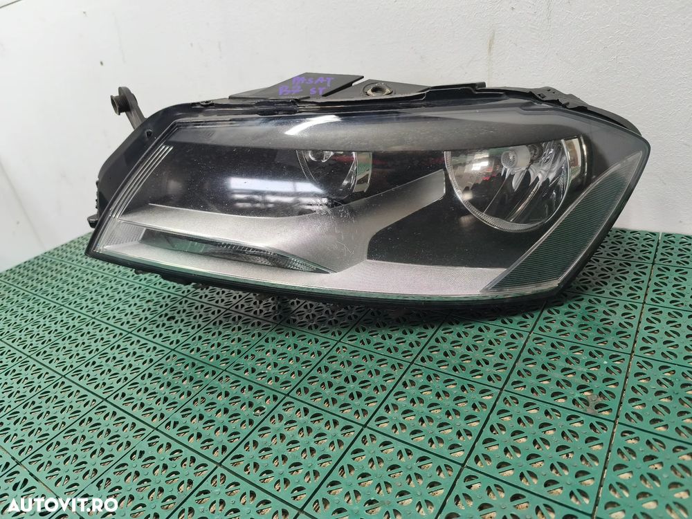 Far stanga  halogen Volkwagen Passat B7 2010-2015 3AC941005 volan dreapta - 2
