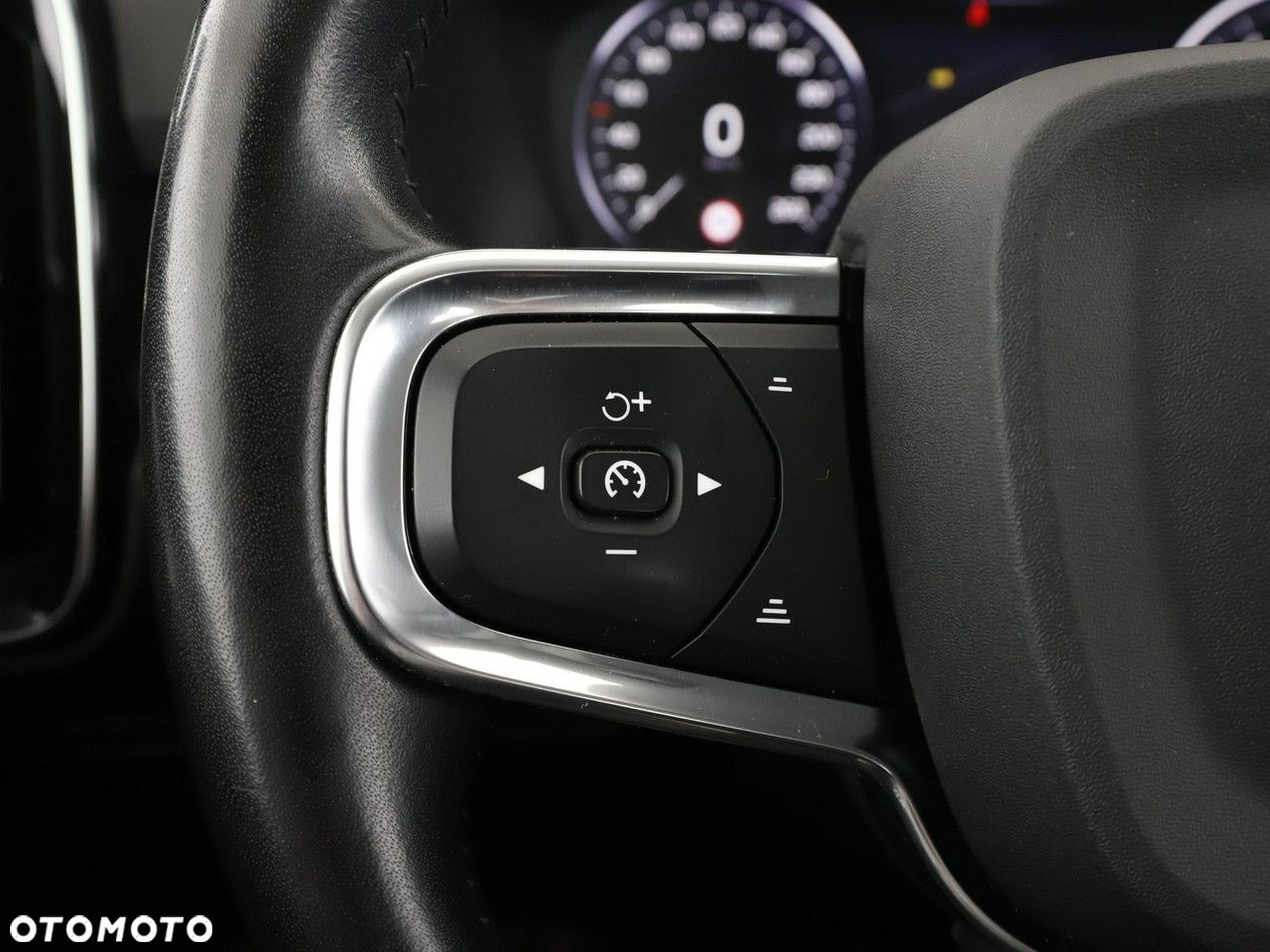 Volvo XC 40 T4 Recharge DKG Inscription Expression - 33