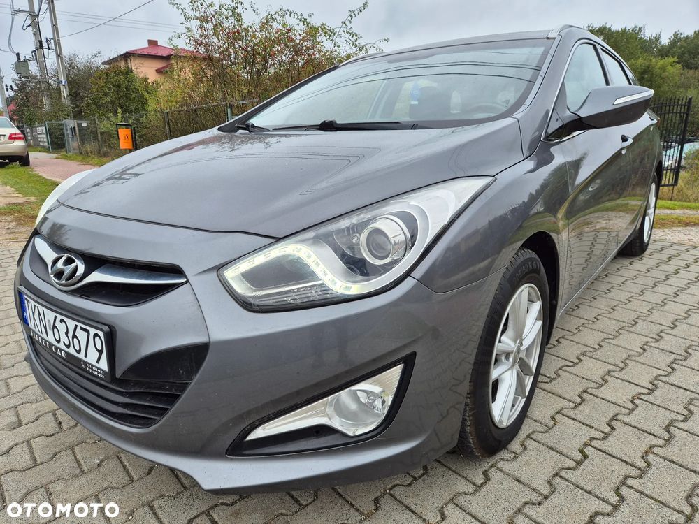 Hyundai i40 i40cw 1.7 CRDi Fifa World Cup Edition - 4