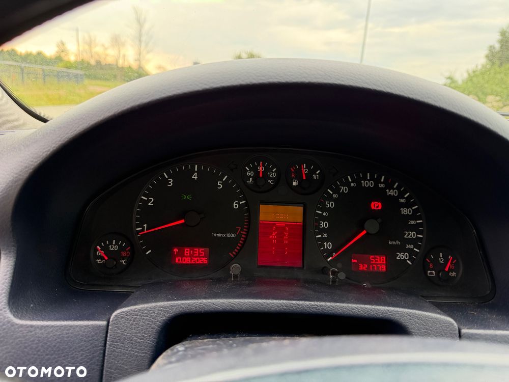 Audi A6 Avant - 28