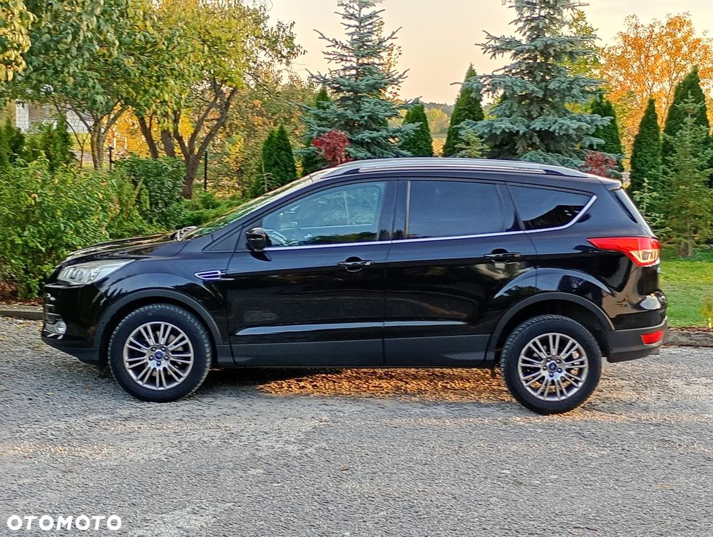 Ford Kuga 2.0 TDCi 2x4 Titanium - 23