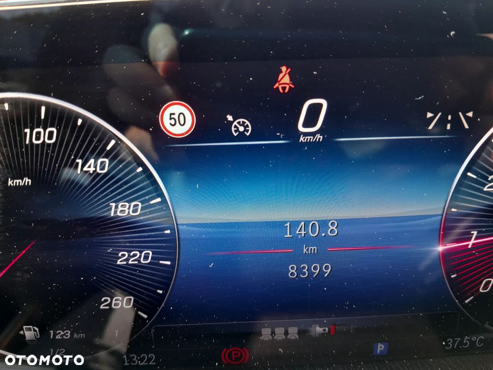 Mercedes-Benz GLB 200 AMG Line 7G-DCT - 14