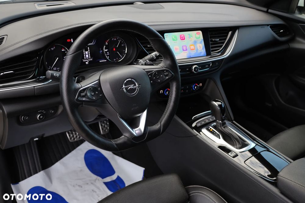 Opel Insignia 2.0 BiTurbo 4x4 GSI - 18