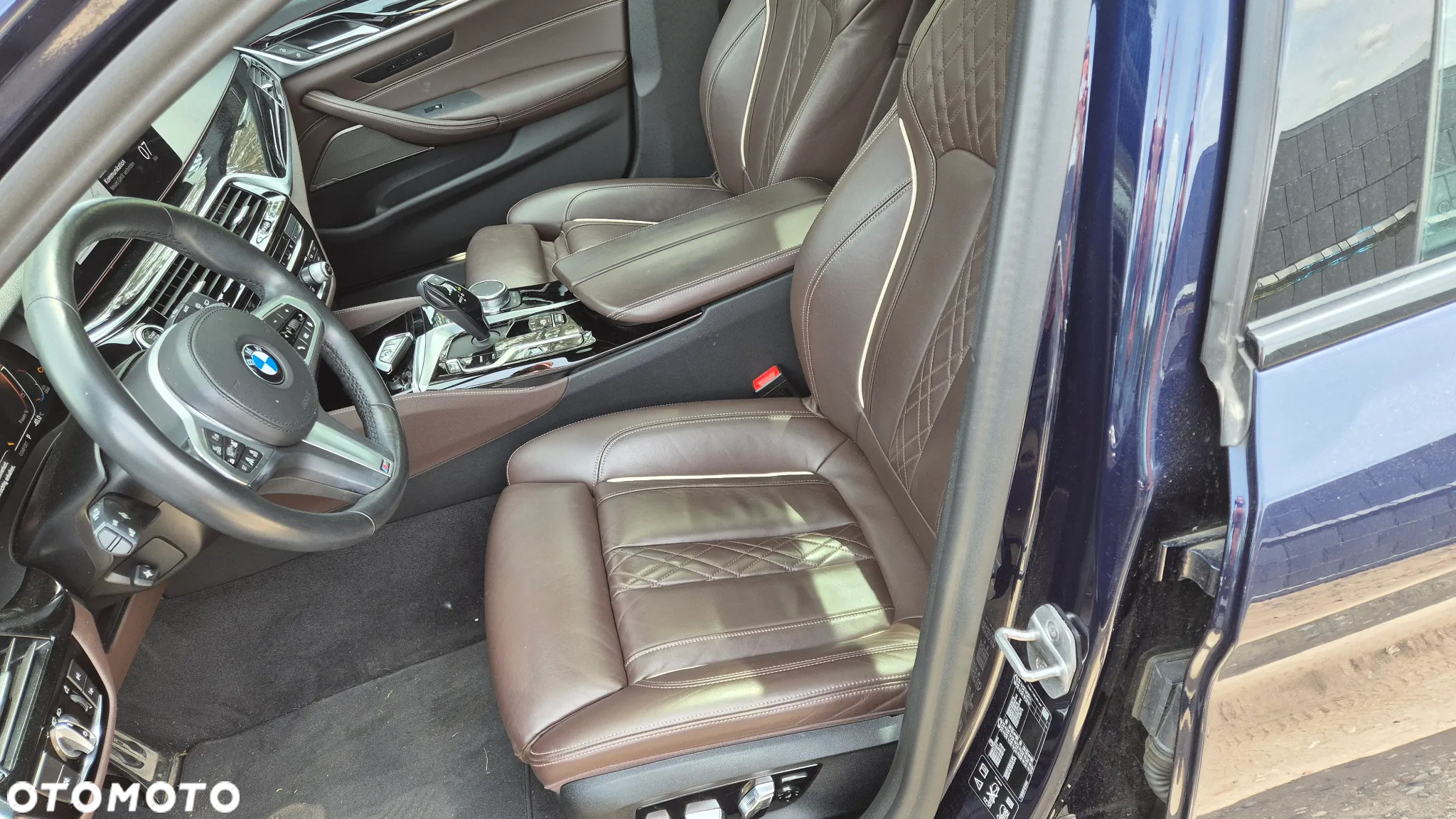 BMW Seria 5 540d xDrive Touring M Sport Edition - 10