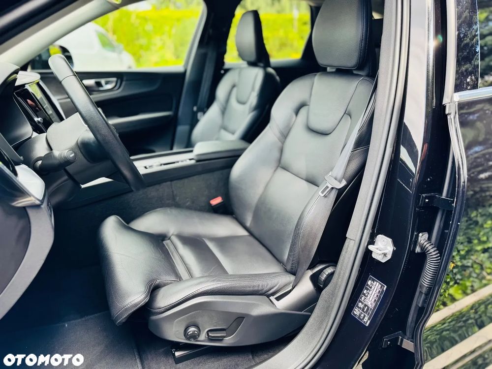 Volvo XC 60 D4 Geartronic Momentum Pro - 26