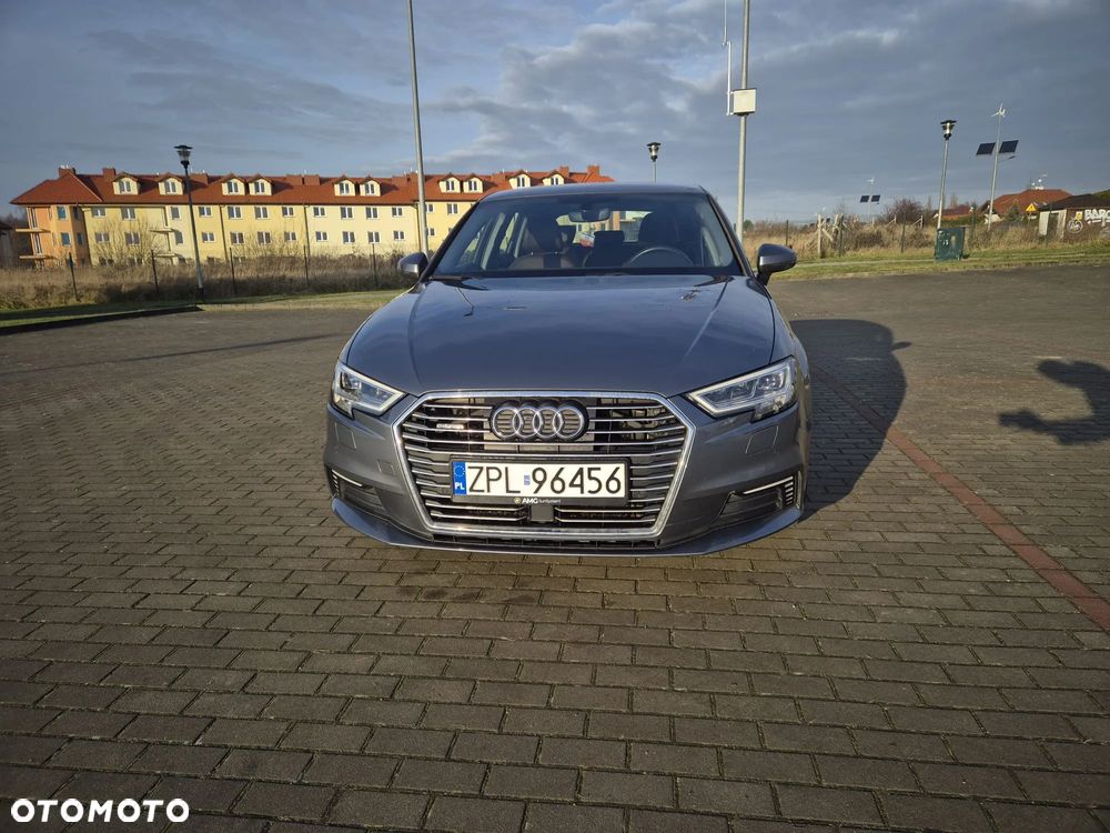 Audi A3 Sportback 1.4 TFSI E-tron Ambition e-S tronic - 3
