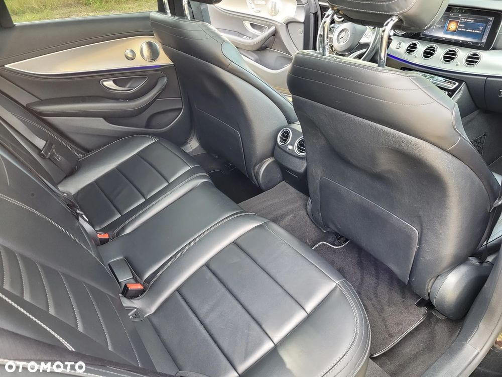 Mercedes-Benz Klasa E 220 d Business Edition 9G-TRONIC - 24