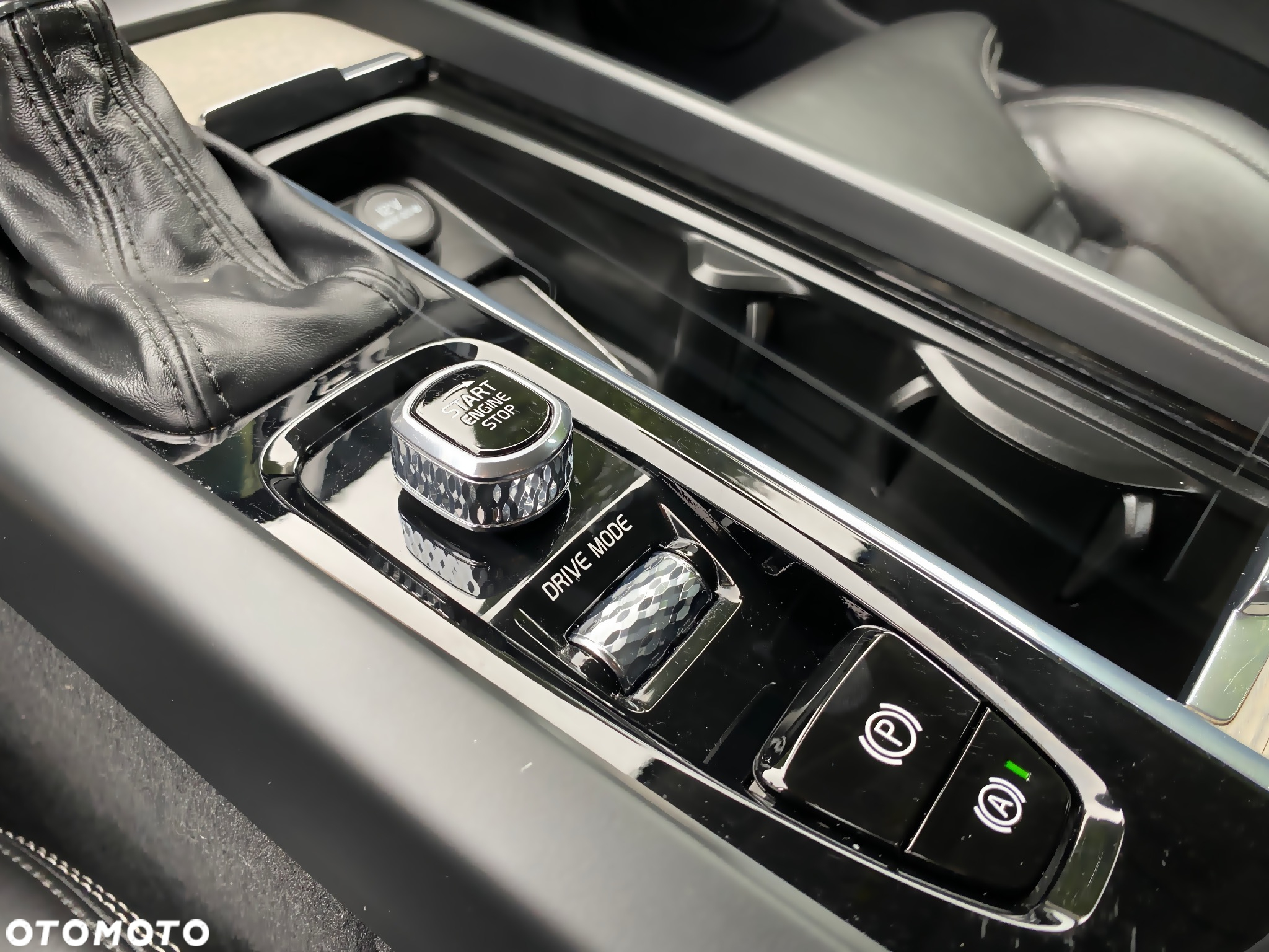 Volvo XC 60 D4 Geartronic Inscription - 35