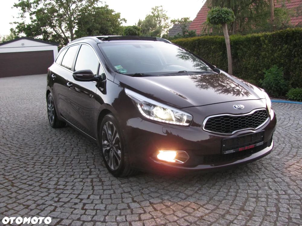 Kia Ceed 1.6 GDI DCT Platinum Edition - 39