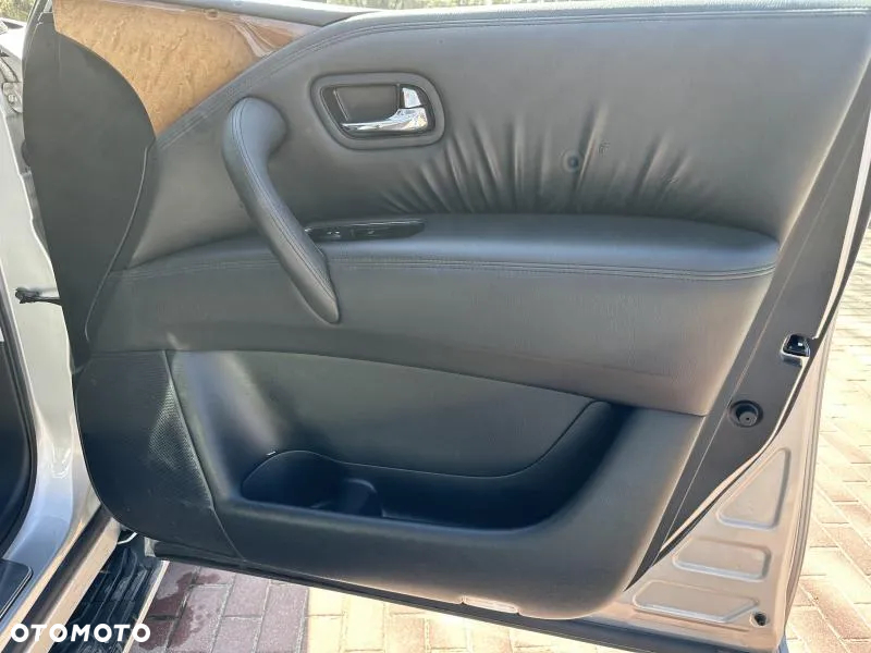 Infiniti QX - 23