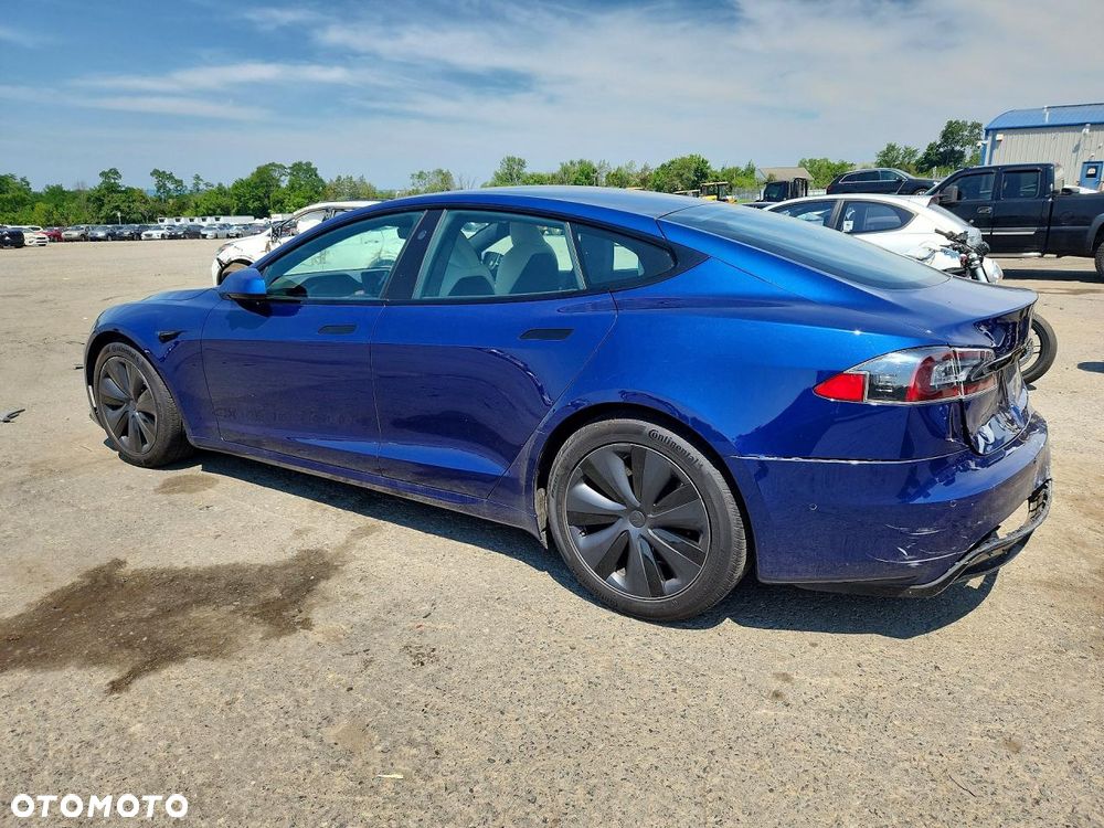 Tesla Model S AWD - 5