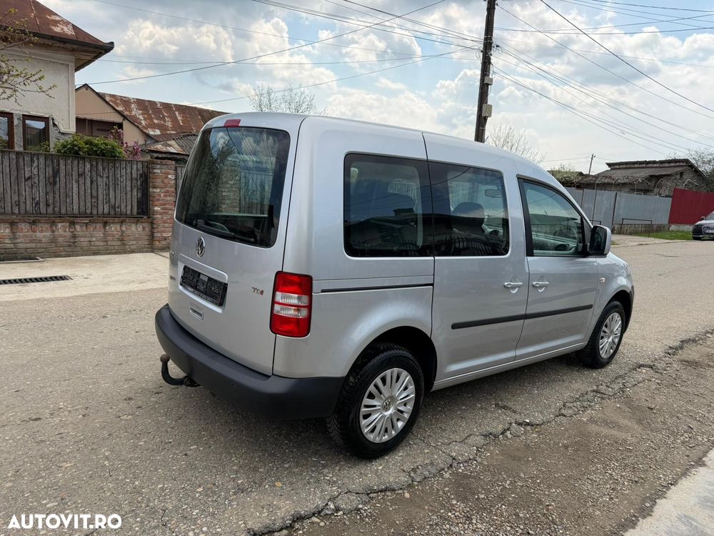 Volkswagen Caddy 1.6 TDI BlueMotion - 5